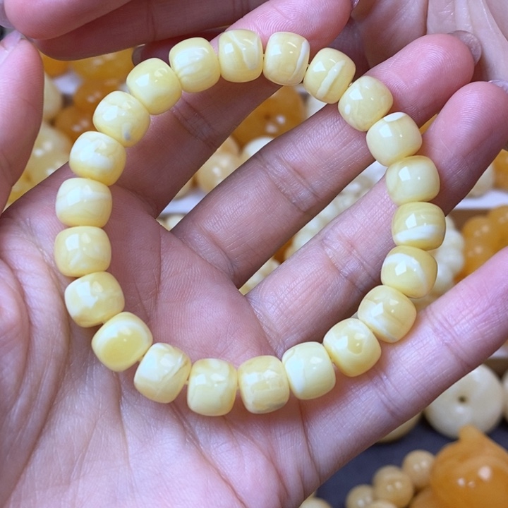 稻****琥珀未镶嵌手串天然无优化琥珀蜜蜡