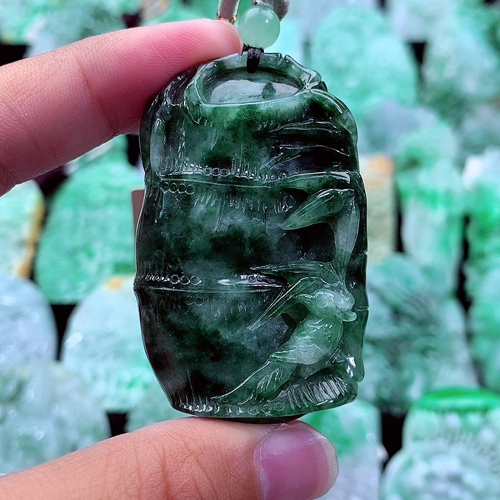 翡翠未镶嵌吊坠(不含链)