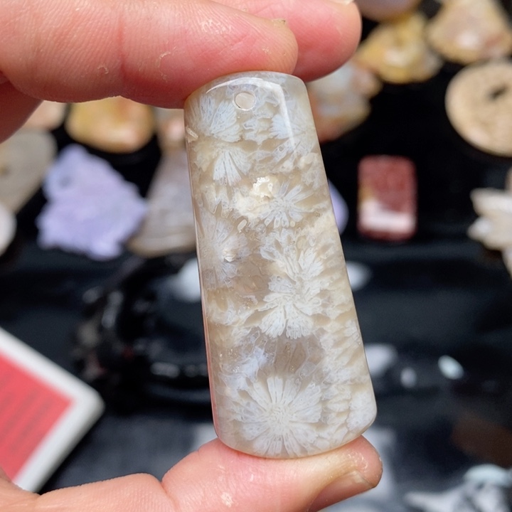 硅化珊瑚（珊瑚玉）手镯未镶嵌
