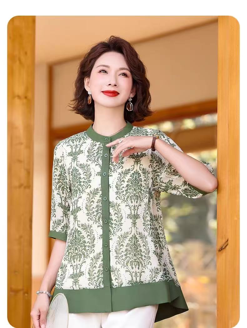 S554  2025显瘦百搭气质时尚上衣女装碎花圆领打底小衫