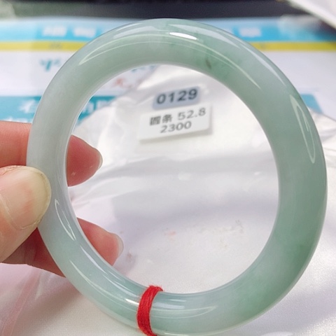翡翠手镯未镶嵌0129号