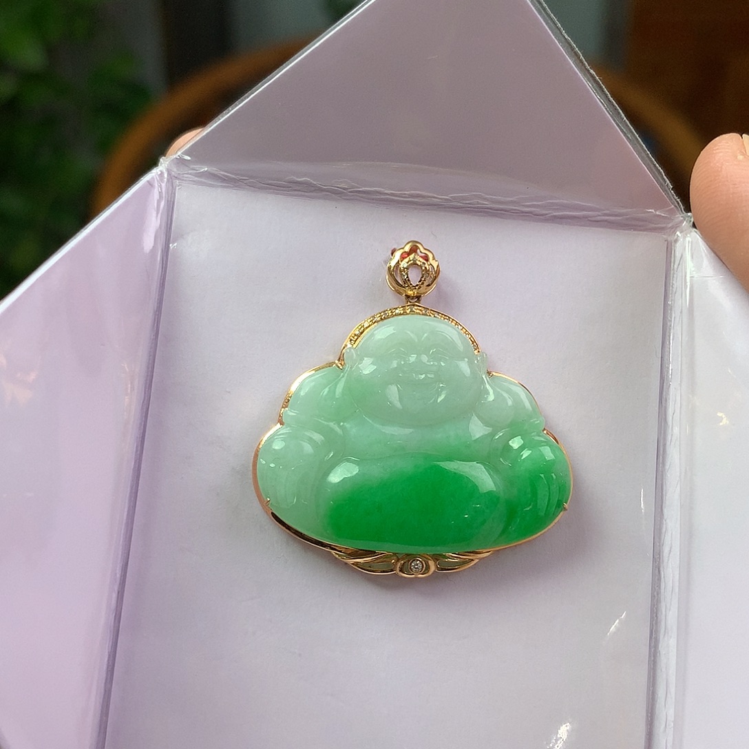 翡翠18K金镶嵌颈饰翡翠首饰