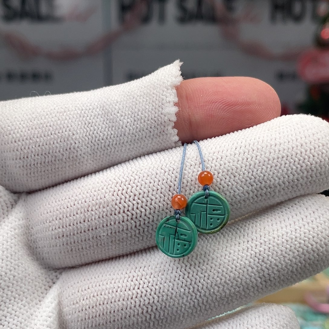 绿松石未镶嵌挂件