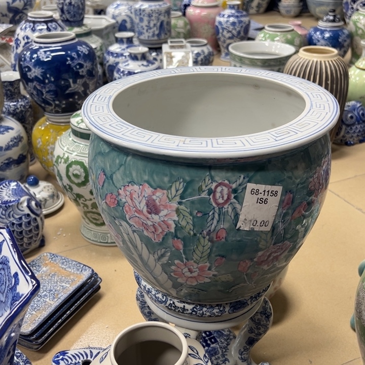 阿***姐微瑕。。。。。。。。。。。。。？