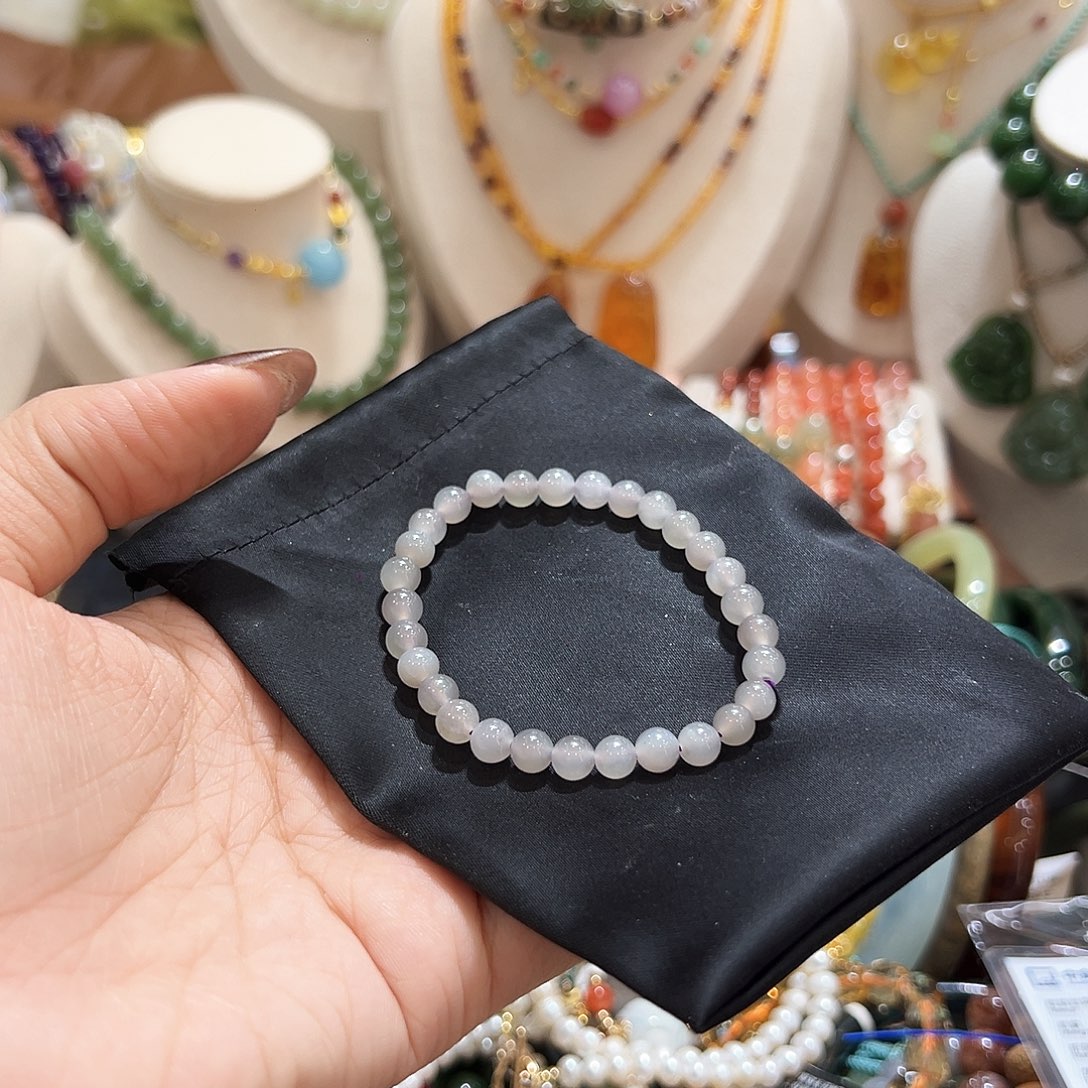 未镶嵌手串和田玉咖**+