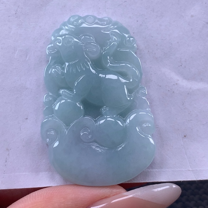 颈饰未镶嵌翡翠鼠牌吊坠