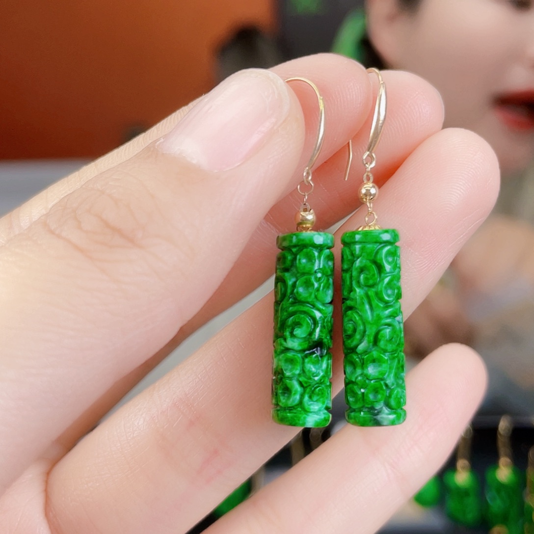 翡翠18K金镶嵌耳饰