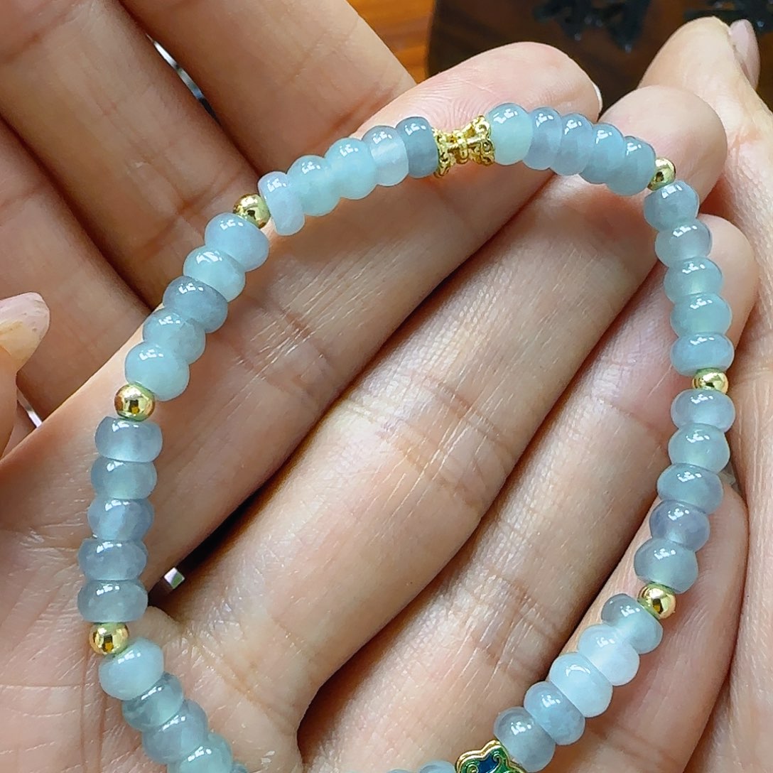 翡翠手链未镶嵌翡翠75