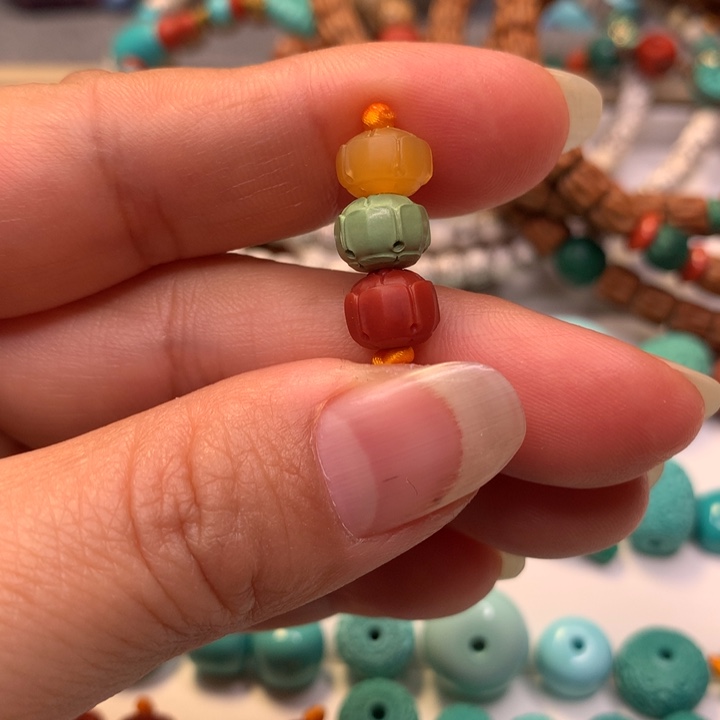 南红玛瑙未镶嵌颈饰