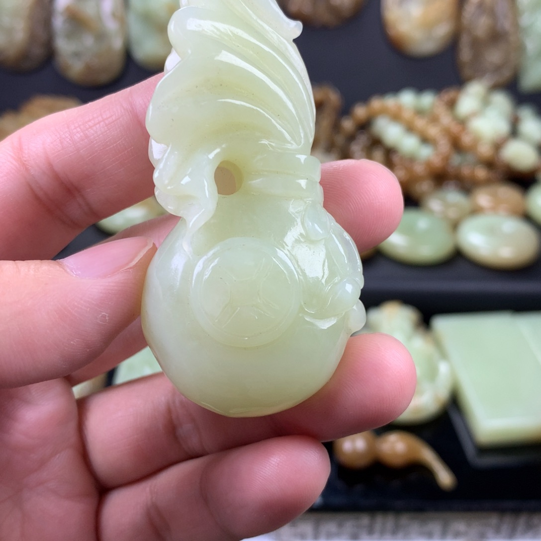 田***里和田玉未镶嵌颈饰