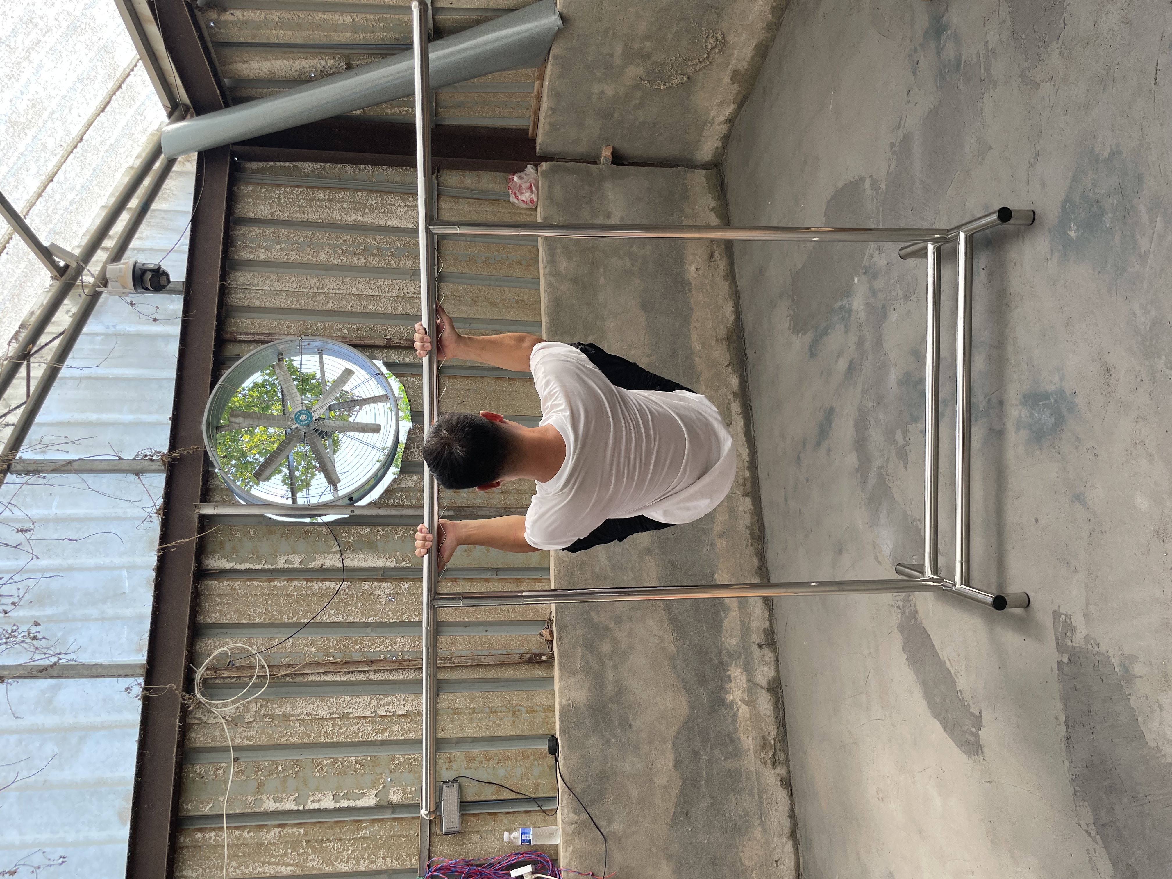 落地式不锈钢伸缩款单杆晾衣架衣服架室内阳台挂衣架家用晾衣杆