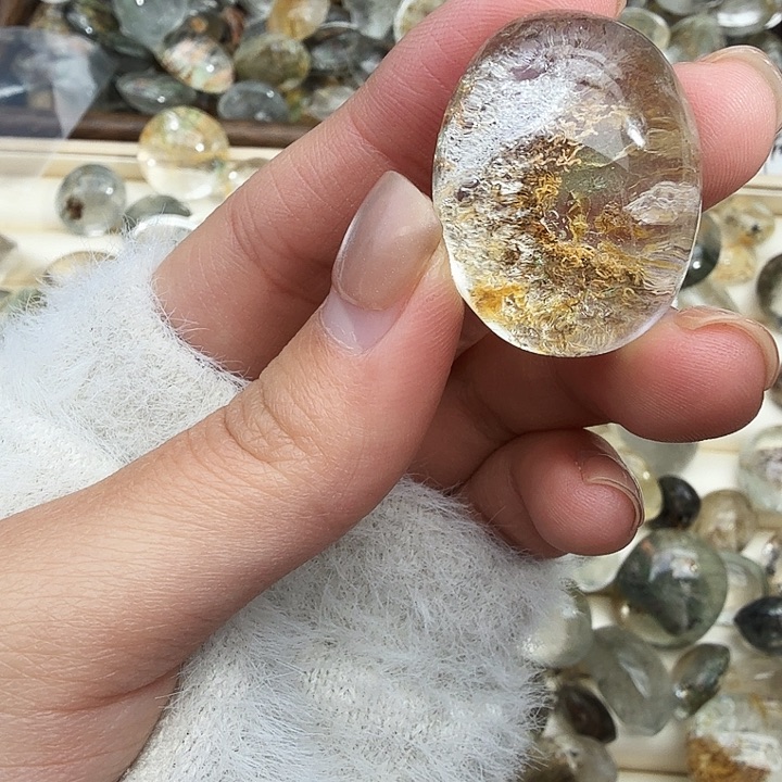 L***a未镶嵌珠宝半成品水晶