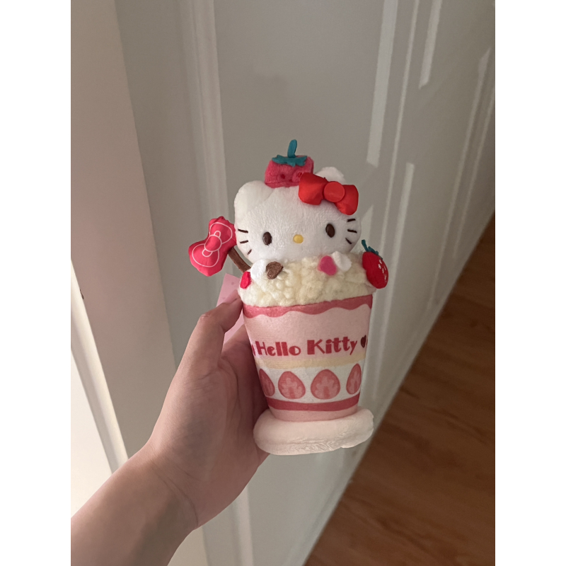 可爱晕了！hellokitty草莓冰淇淋杯挂件vintage可爱小众包包挂饰