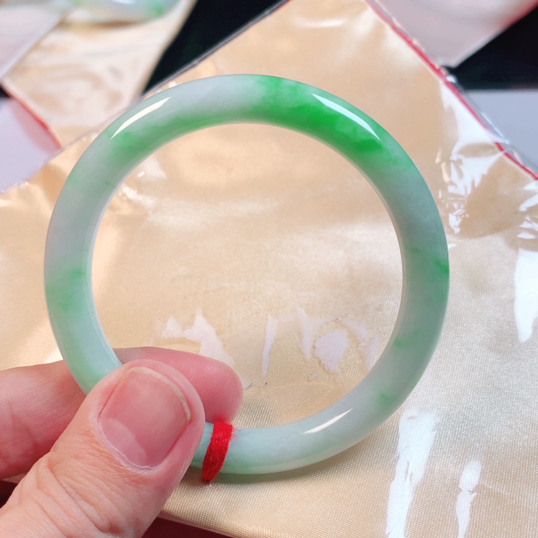 翡翠手镯未镶嵌翡翠手镯56.8