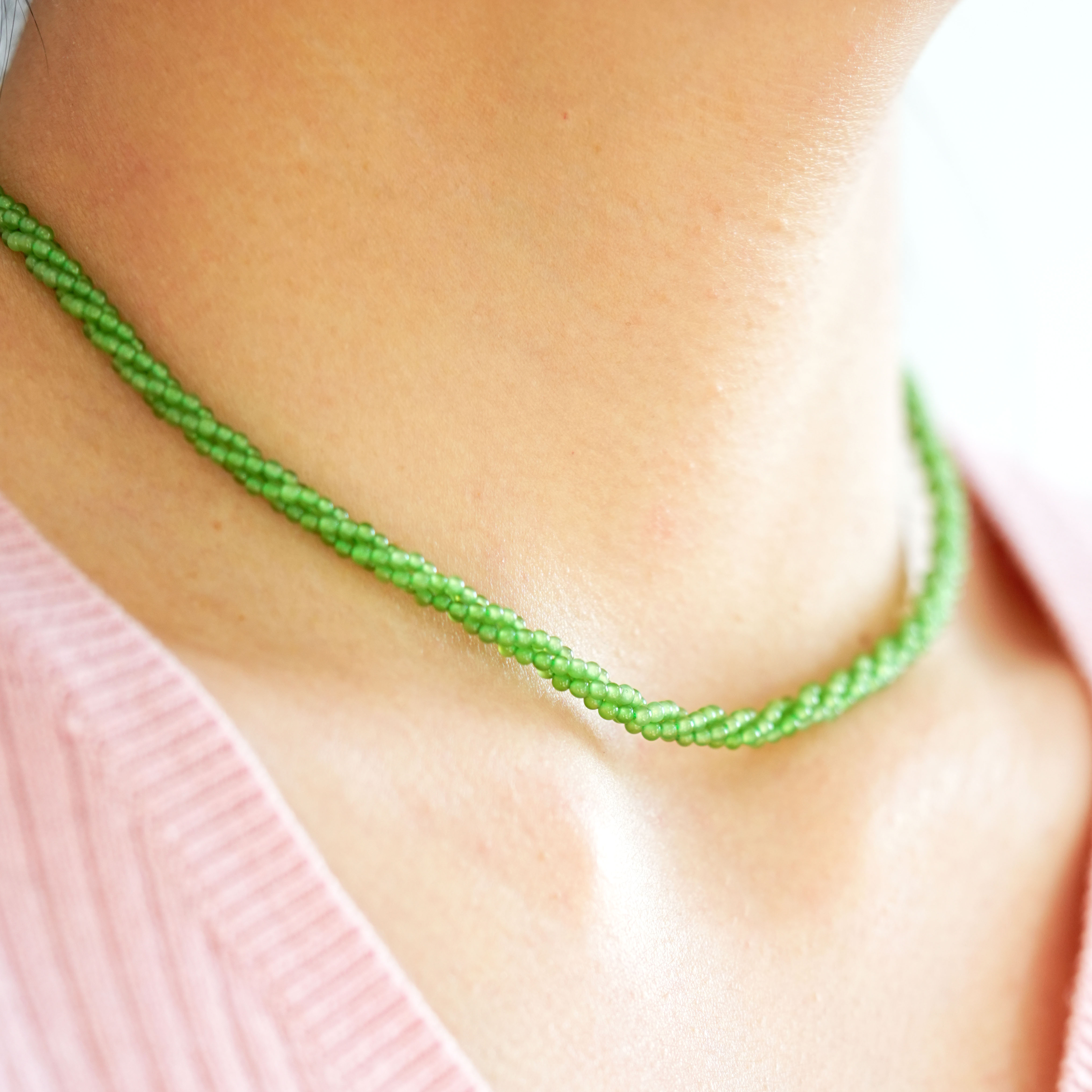 【大表姐珠宝】天然和田玉碧玉乌兰海苹果绿三股扭扭链锁骨链S925银