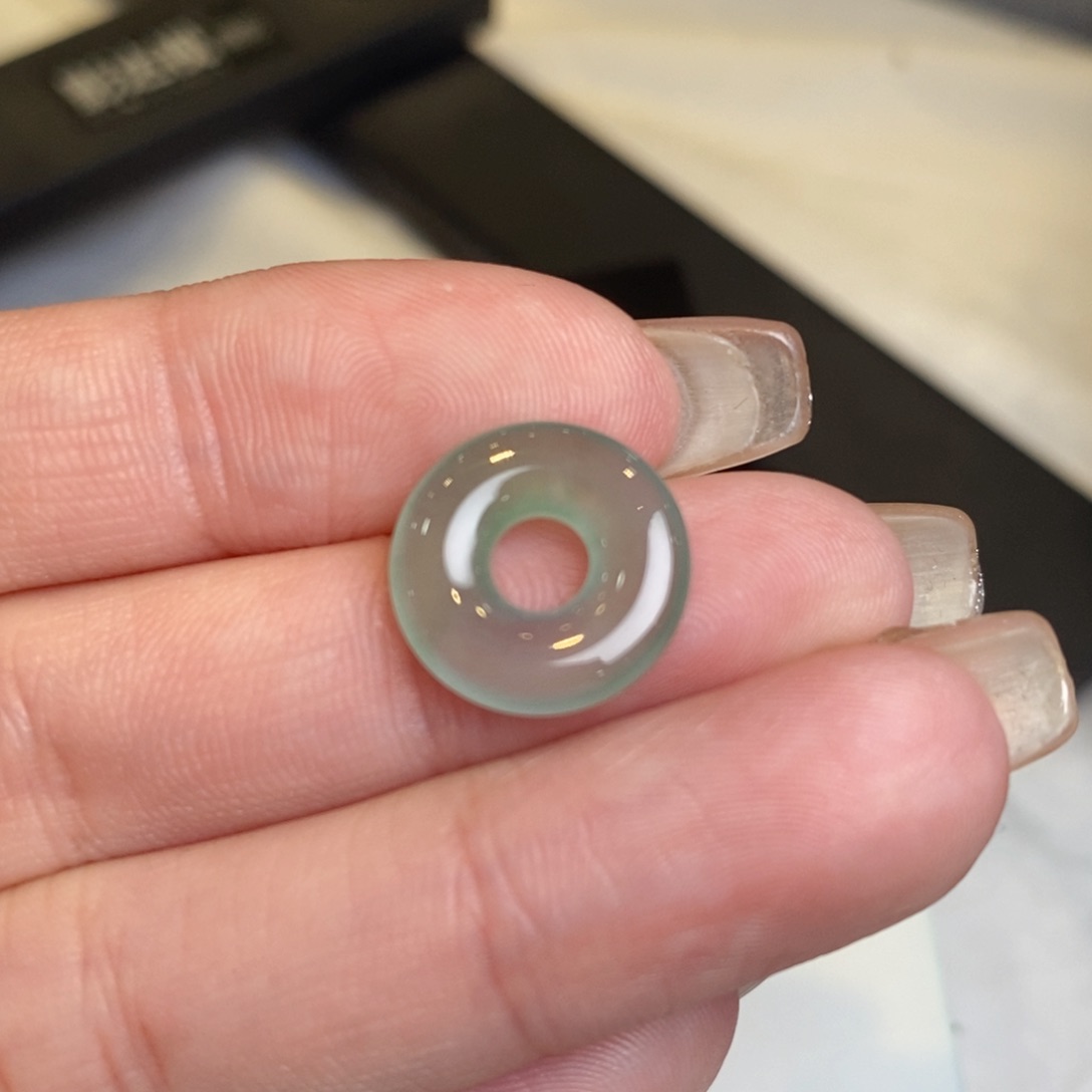 翡翠颈饰未镶嵌甜甜圈（14.2-2.8）