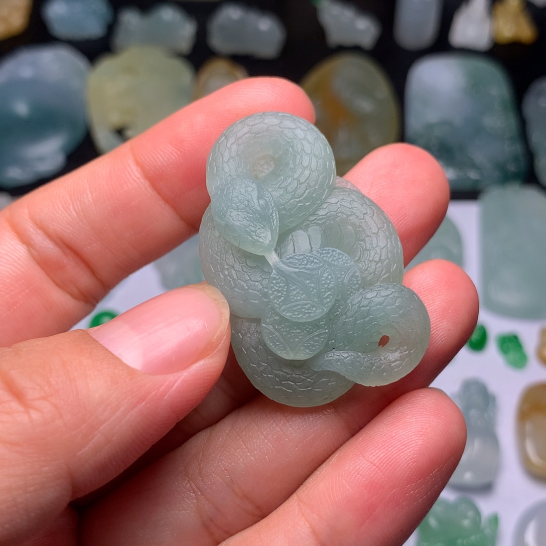 定制翡翠未镶嵌腰缠万贯