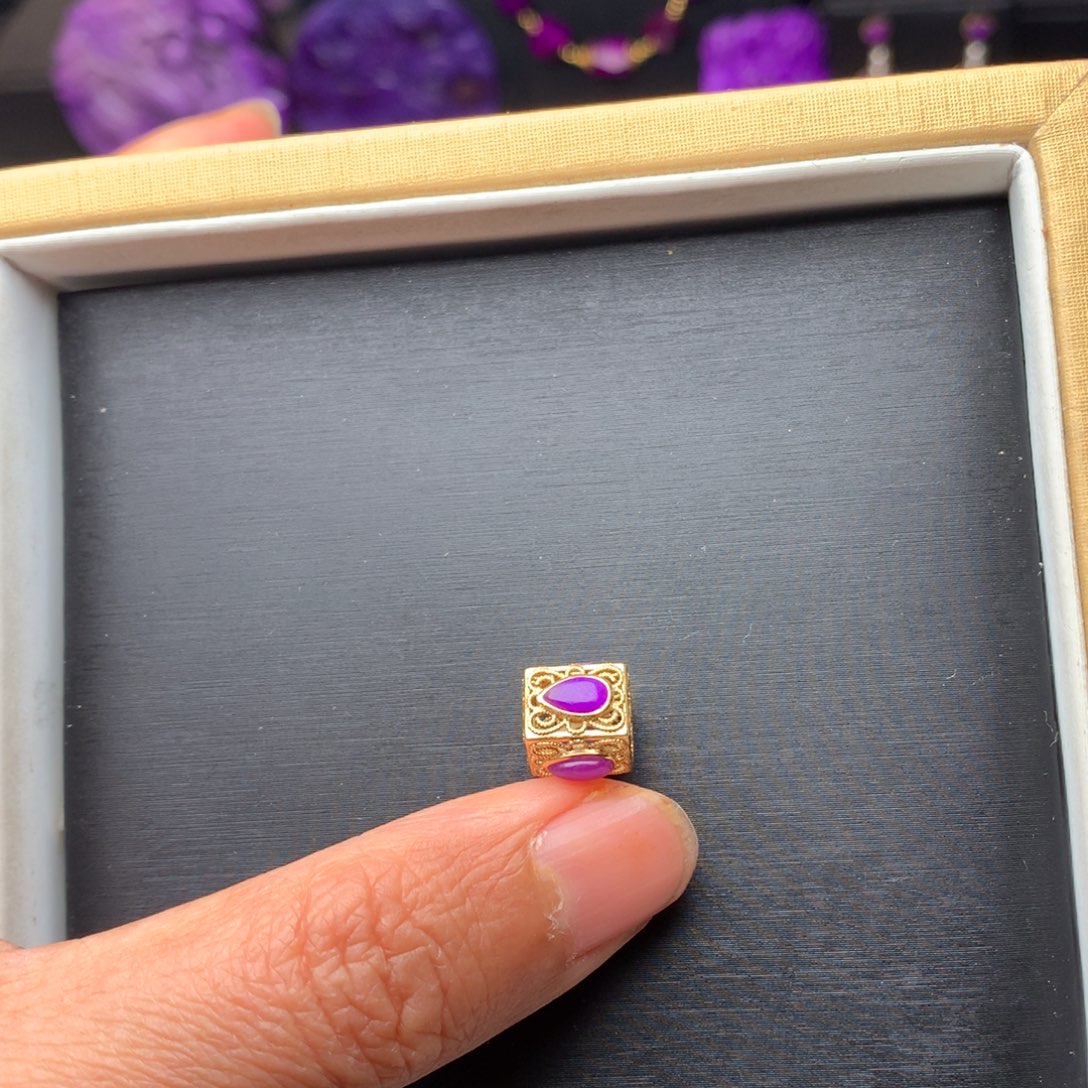 苏纪石（舒俱来）吊坠18K金镶嵌