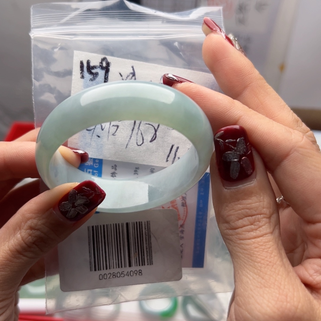 定制翡翠未镶嵌闪