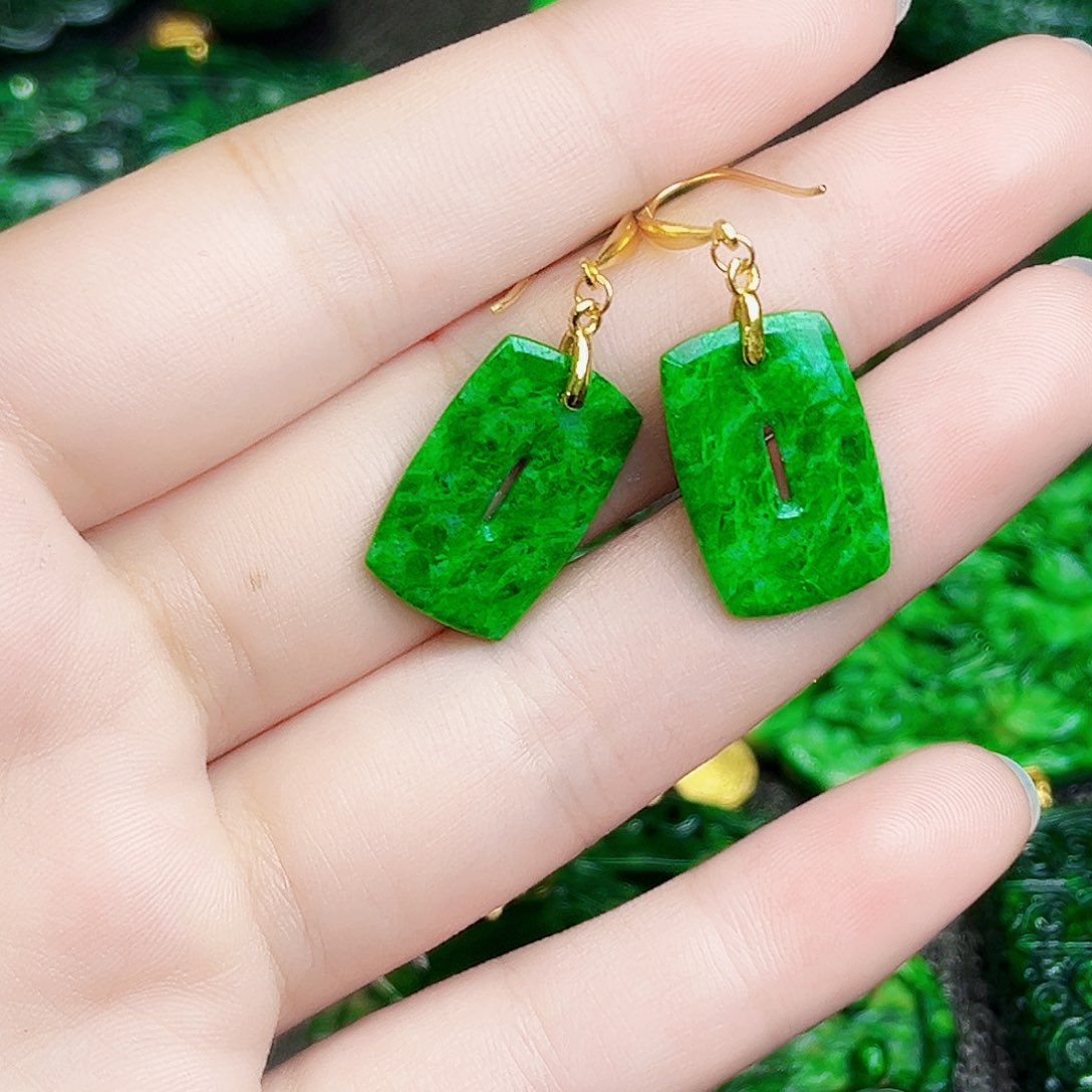 颈饰银S925镶嵌翡翠多样性