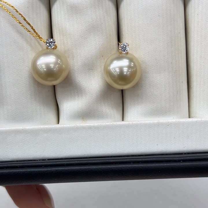 18K金镶嵌耳饰海水珍珠11-12mm