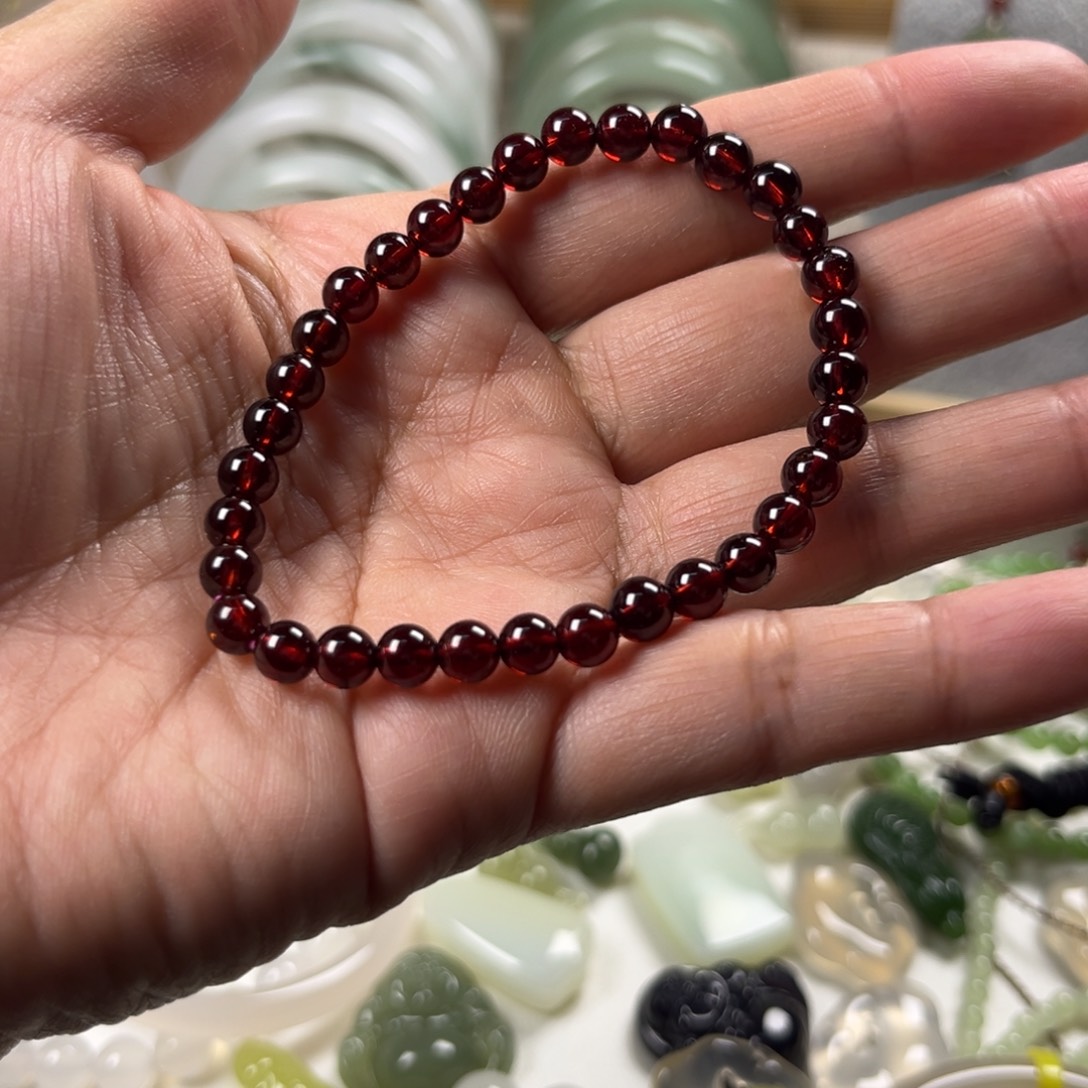 手链石榴石未镶嵌