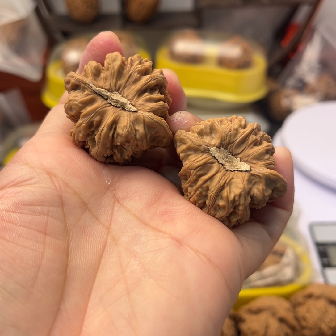 文玩核桃吊坠奔**゛你纹