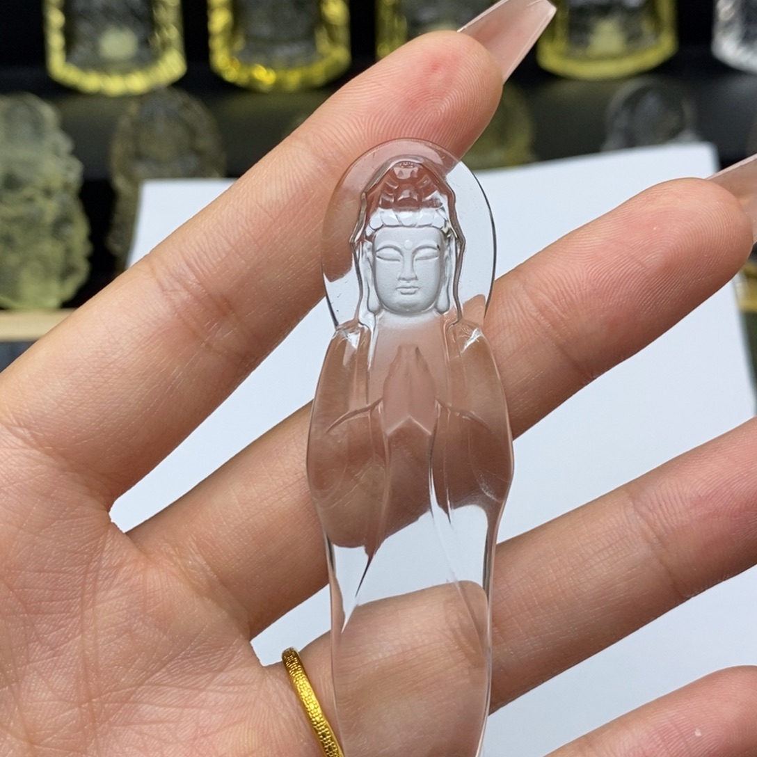 依***雪未镶嵌水晶颈饰白水观音