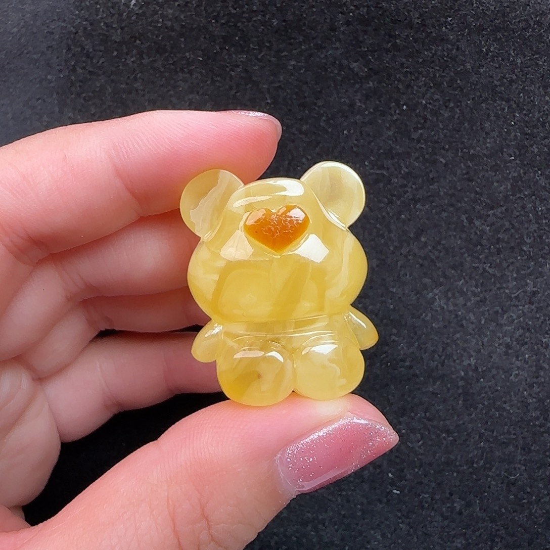 蜜蜡未镶嵌珠宝奇石