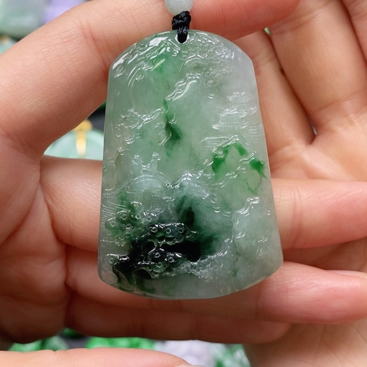 翡翠颈饰未镶嵌吊坠