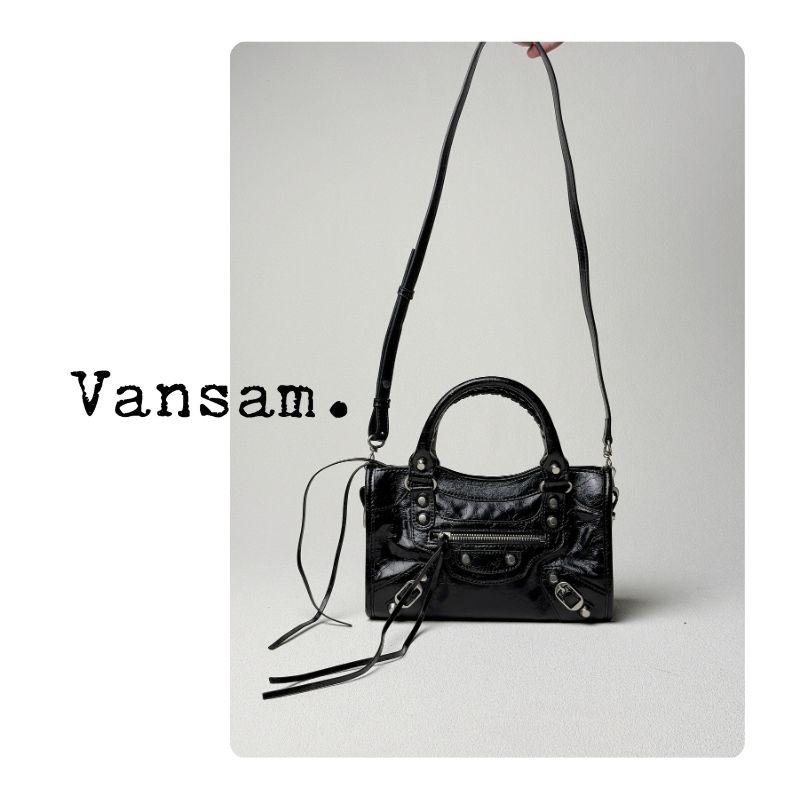 【City机车包】巴黎款爆裂纹头层牛皮机车包