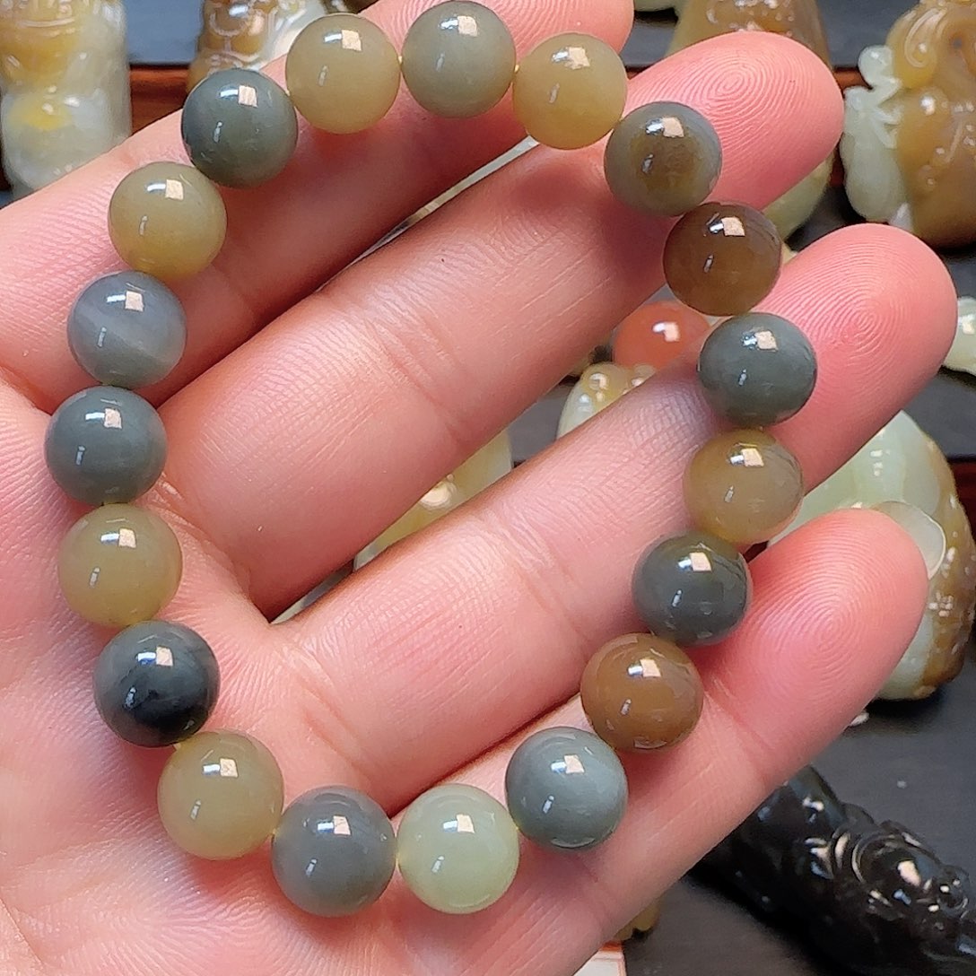 和田玉颈饰未镶嵌