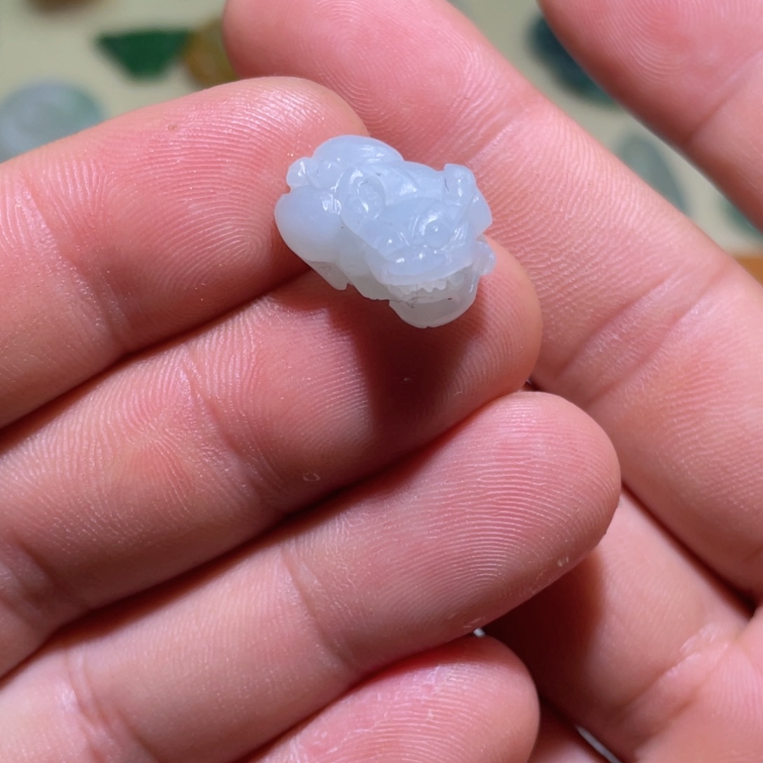 定制翡翠未镶嵌貔貅