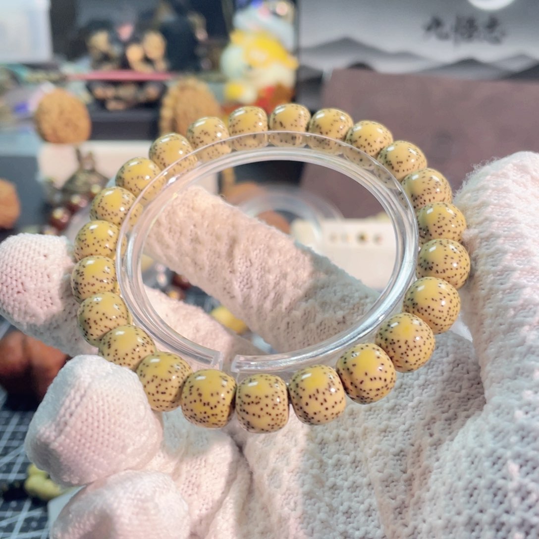 星月菩提手串T****y原生态星月菩提石玉料手串10.9