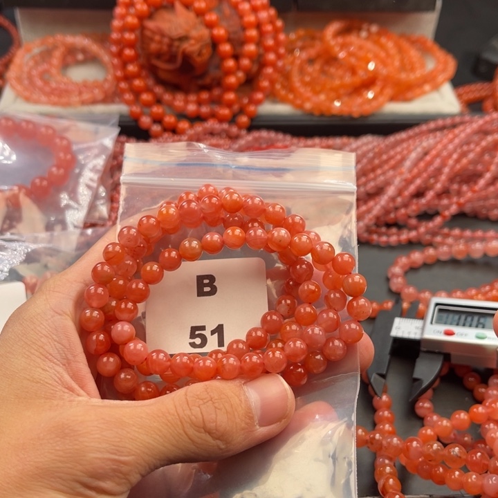 南红玛瑙未镶嵌多样性发货默认微瑕称重7mm