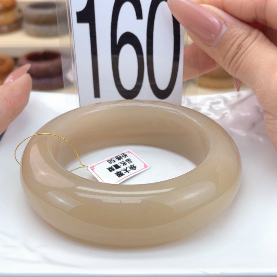 【闪购商品】石英质玉手镯未镶嵌