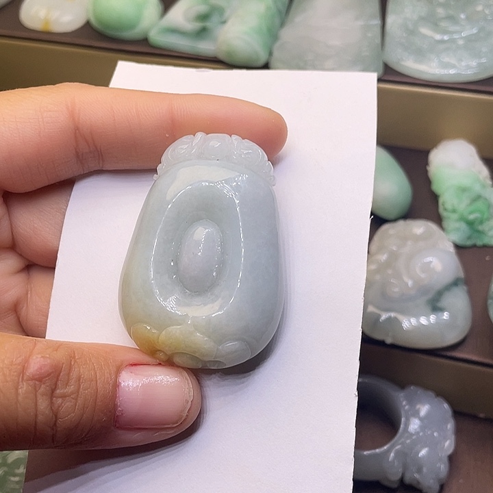 定制翡翠未镶嵌翡翠吊坠