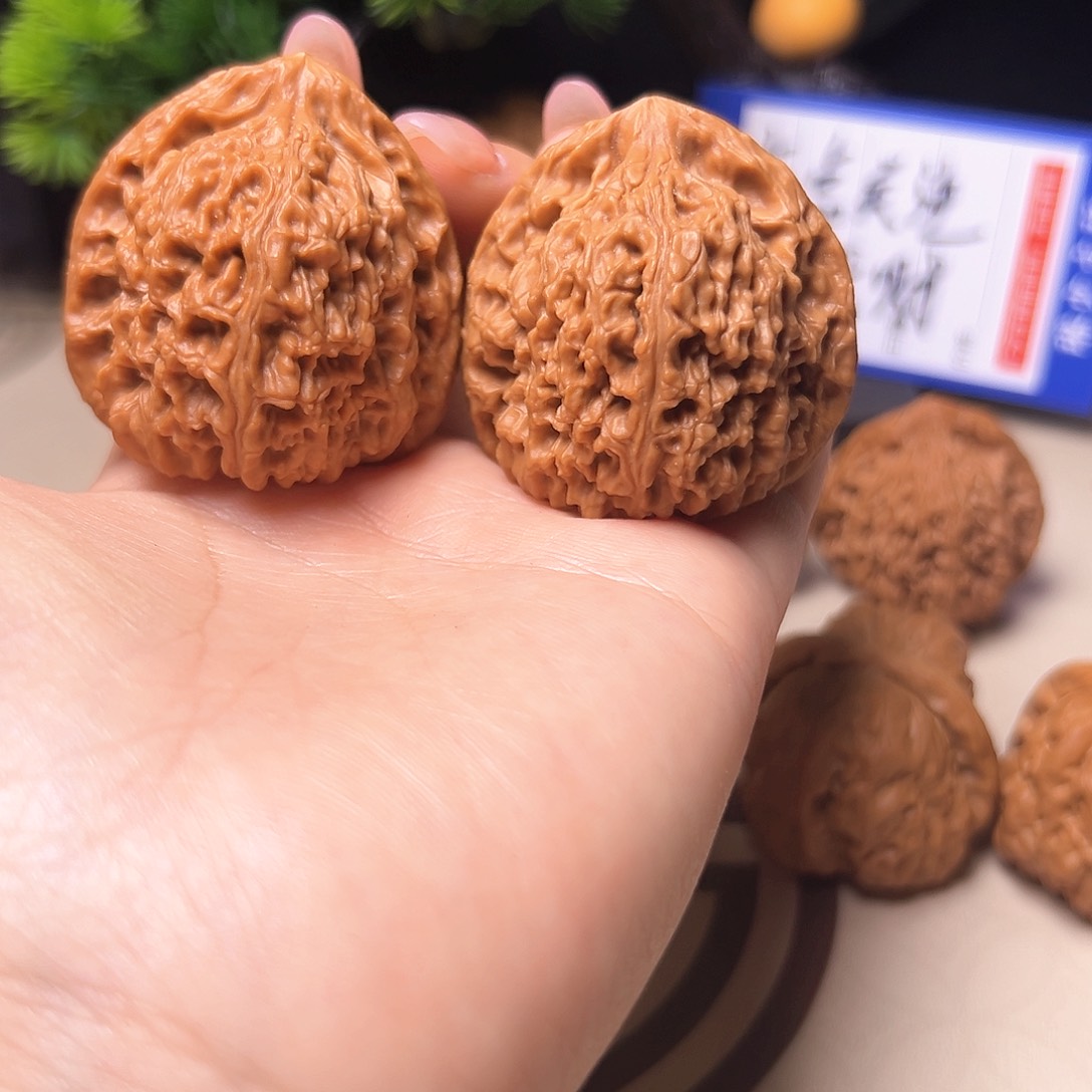 文玩核桃把件42高炮