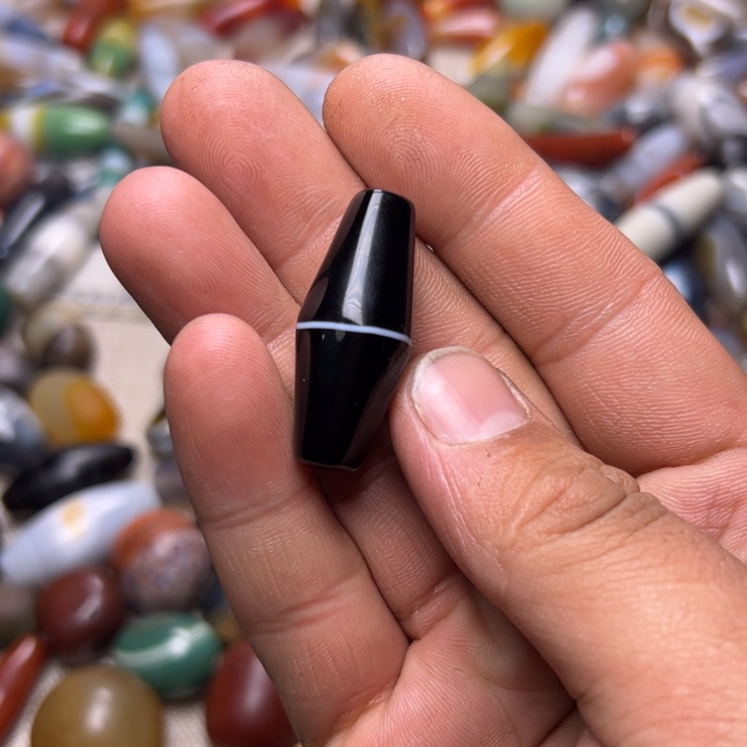 玛瑙/玉髓颈饰合金