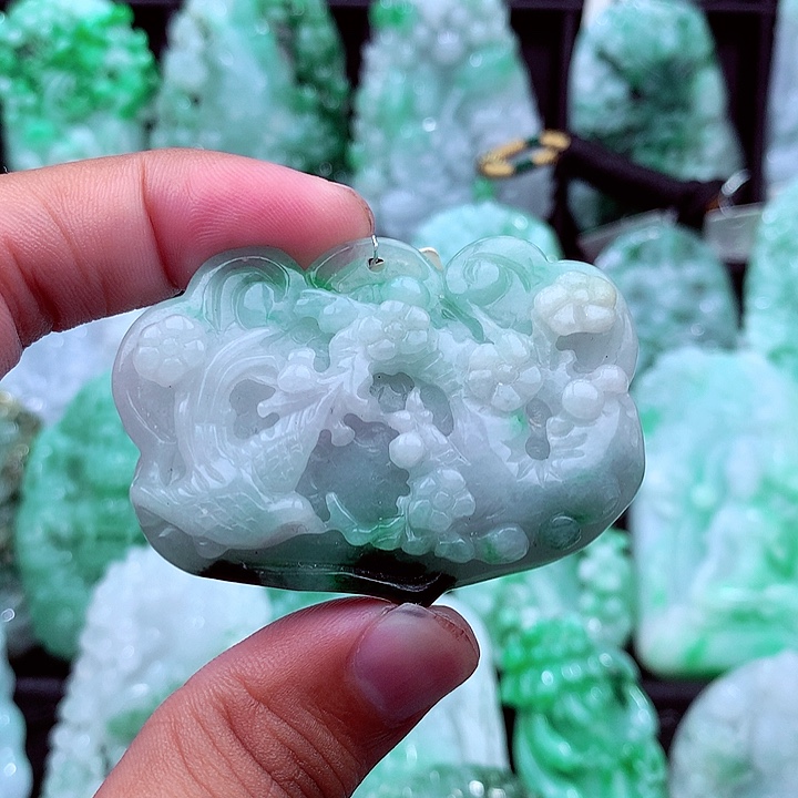 翡翠未镶嵌吊坠(不含链)