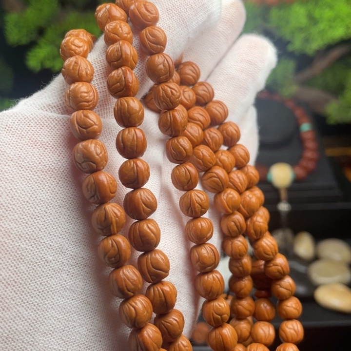 出***走吊坠桃核精品脖挂