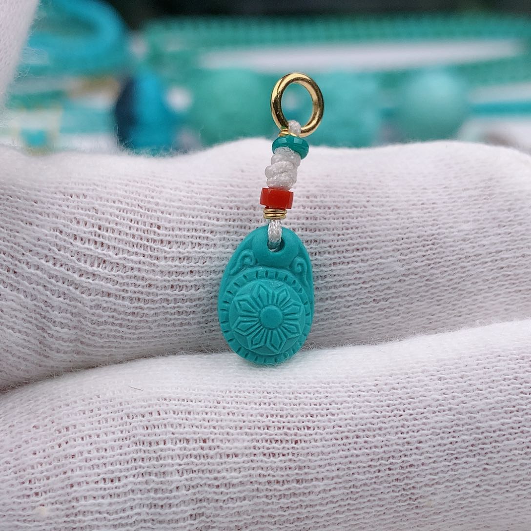 绿松石侧挂未镶嵌