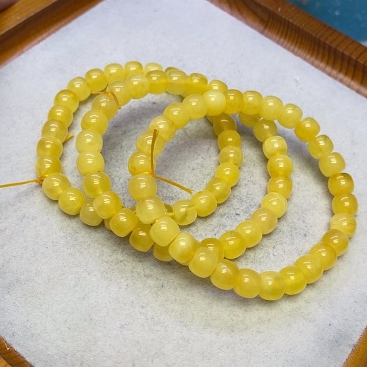 蜜蜡裸石未镶嵌多样性发货其一