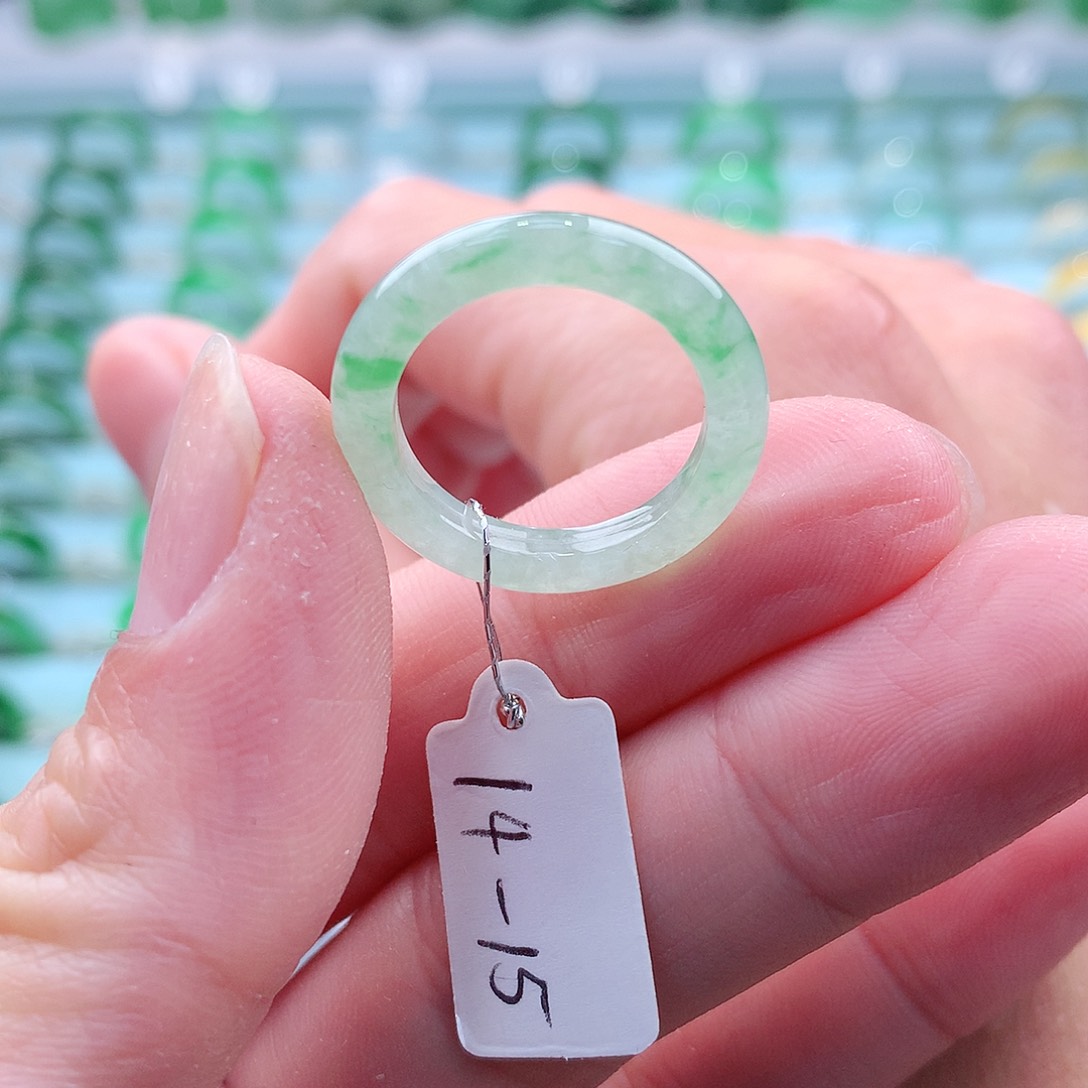 翡翠戒指未镶嵌A货缅甸翡翠