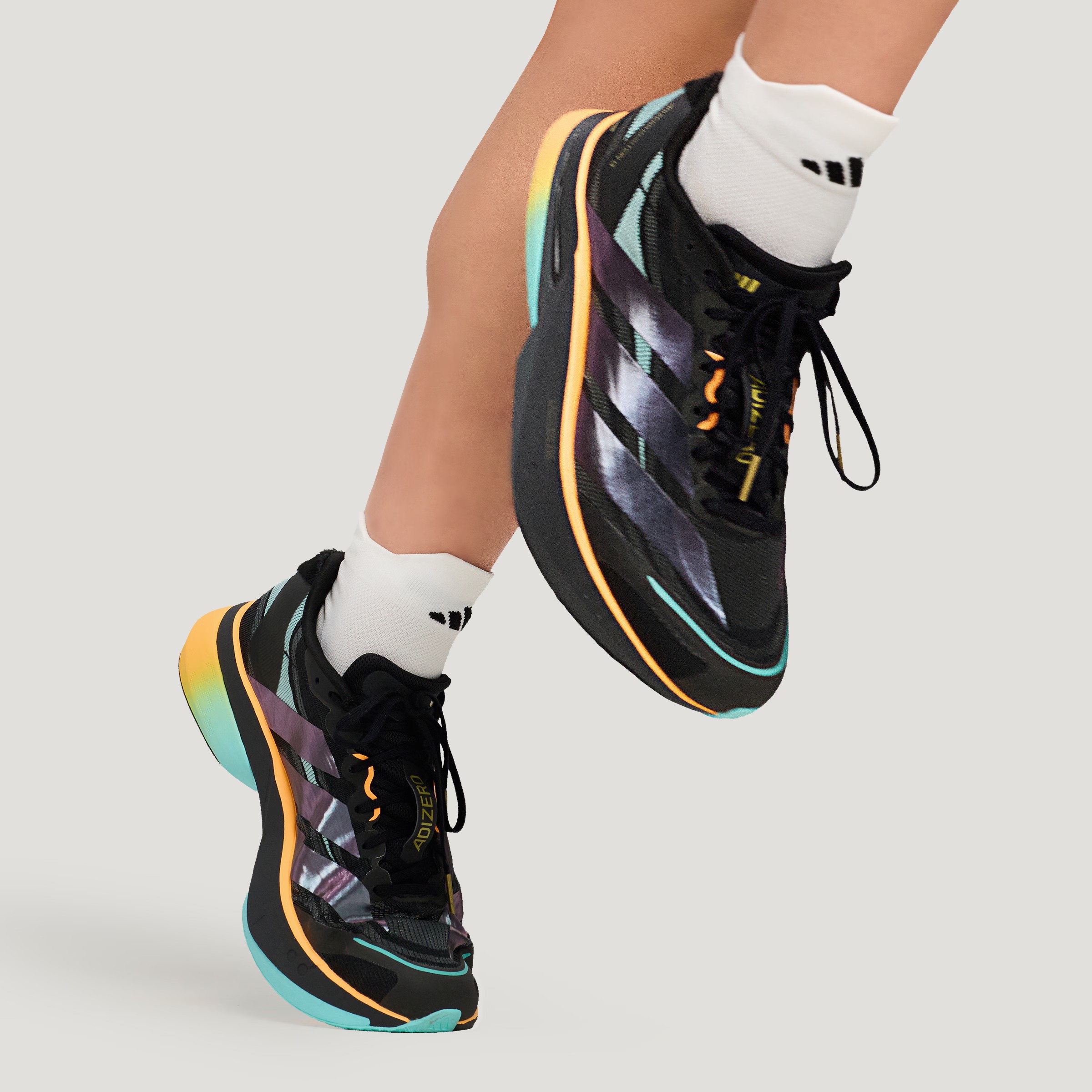 阿迪达斯跑鞋男鞋马年限定春季运动鞋ADIZERO BOSTON 13CNY跑步鞋