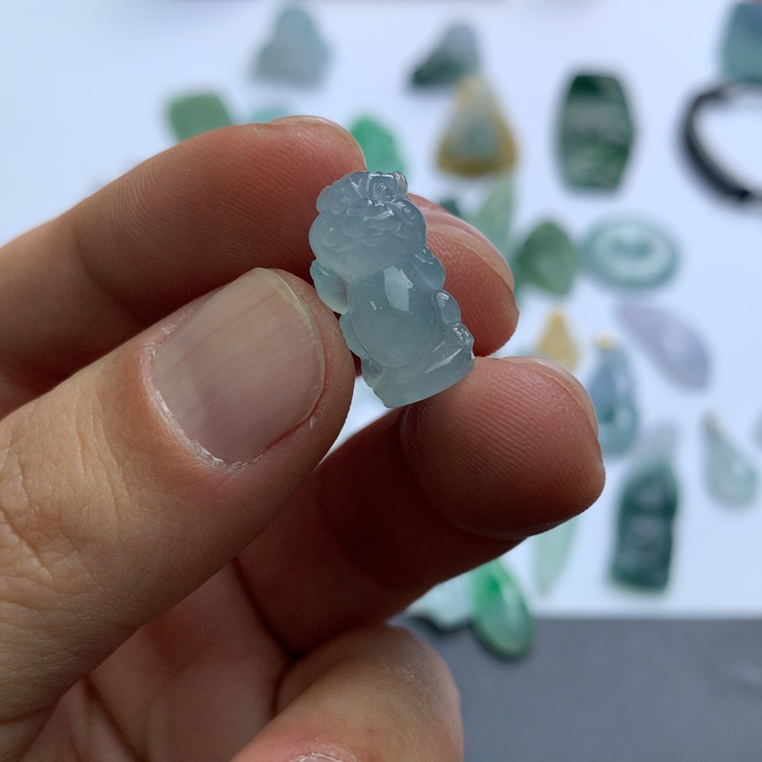 翡翠颈饰未镶嵌天然翡翠A货