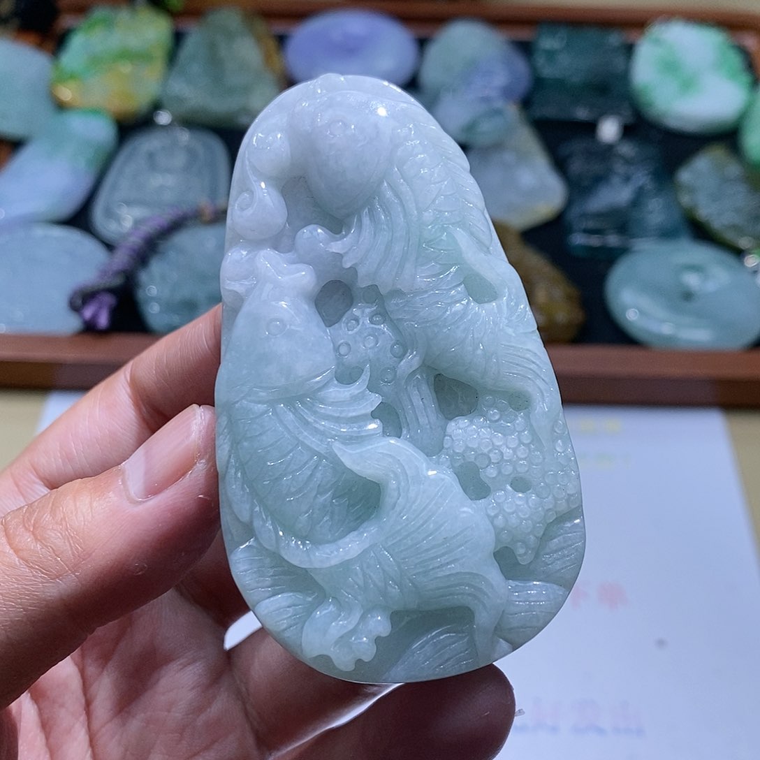 【闪购商品】翡翠颈饰未镶嵌鱼