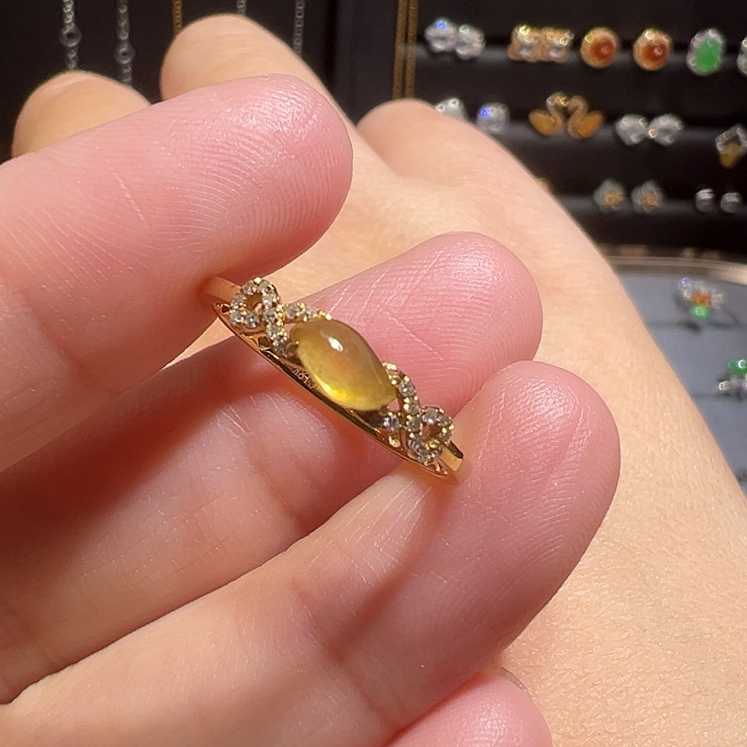 翡翠戒指18K金镶嵌天然A货翡翠戒指