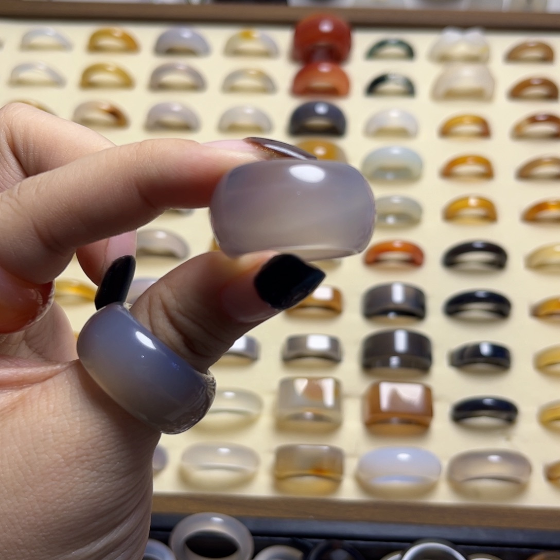 石英质玉戒指合金“**”