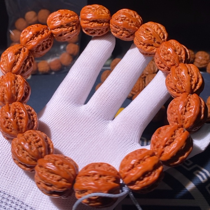 文玩核桃手串……6